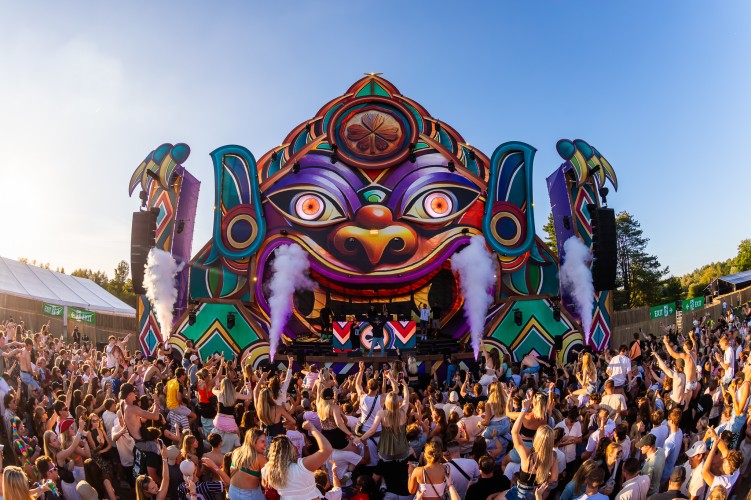 Magic Island 2025 | 3